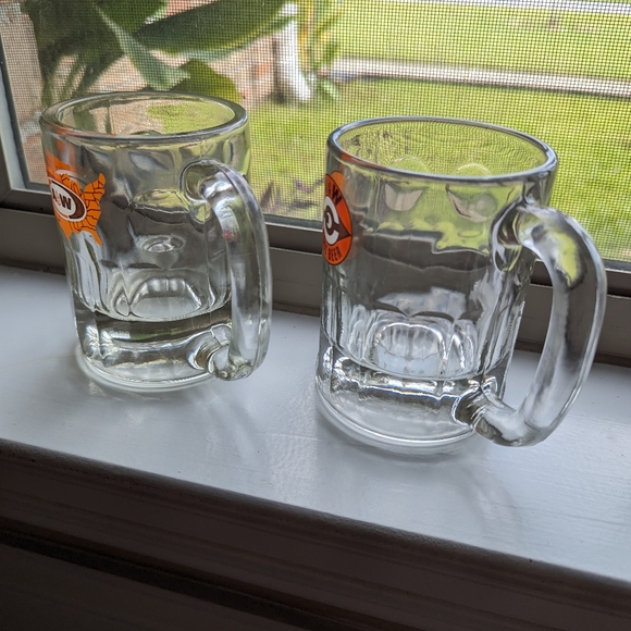 Vintage A&W Root beer Glass Cups - Picture 5 of 5